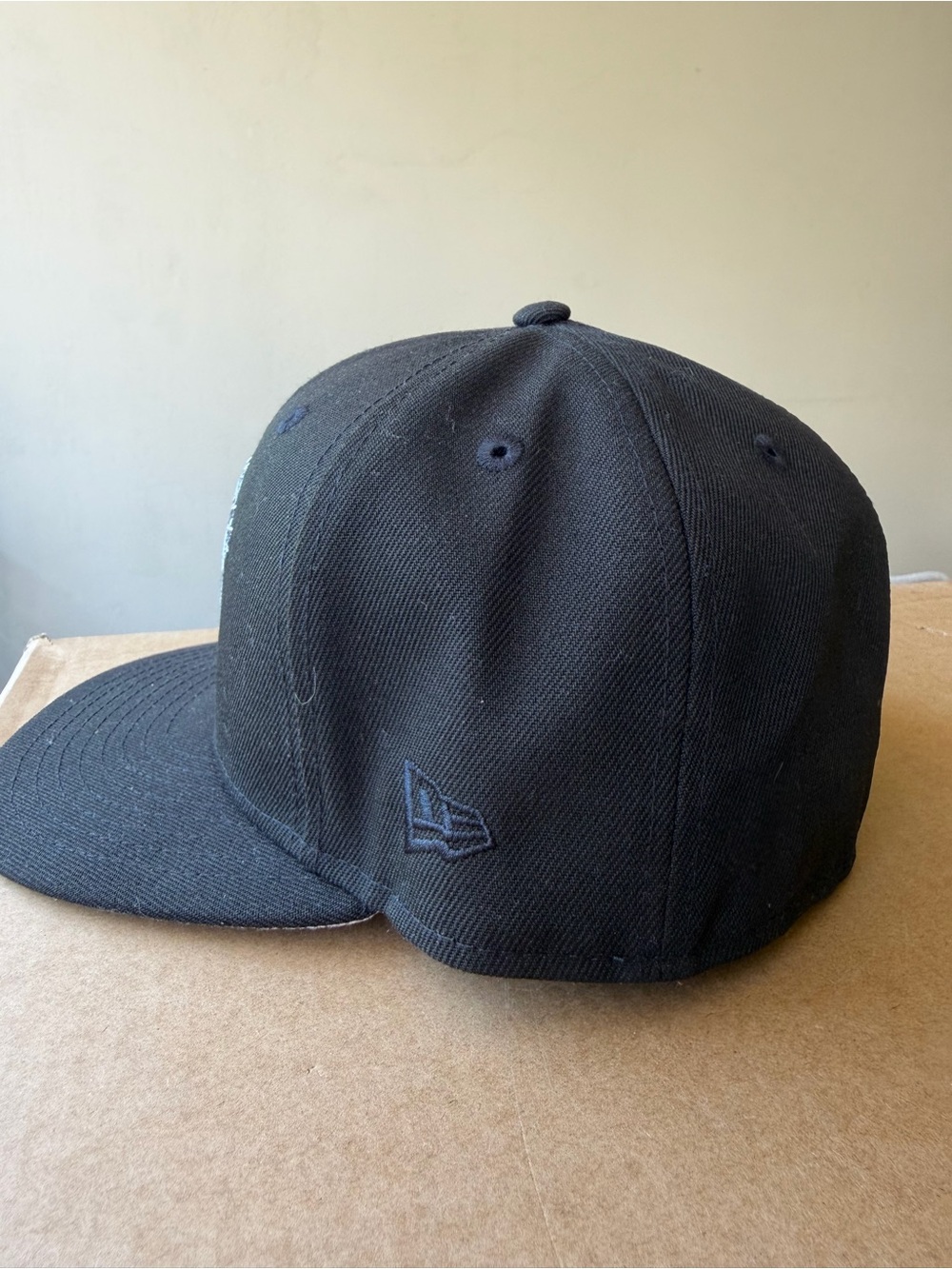 Toronto Blue Jays Fitted Cap - LIMITED EDITION - Picture 3 of 6